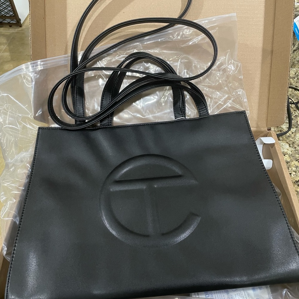 Telfar Medium Black